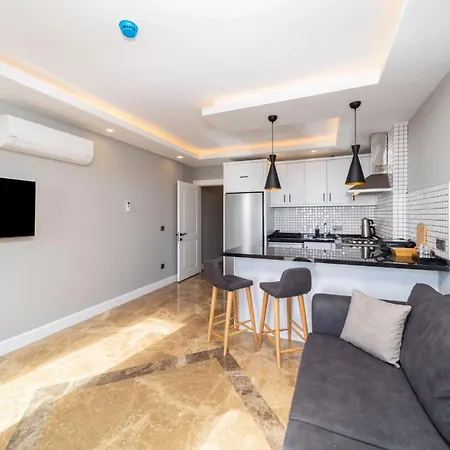 Sea And Nature View Cozy Flat With Pool In Apartament