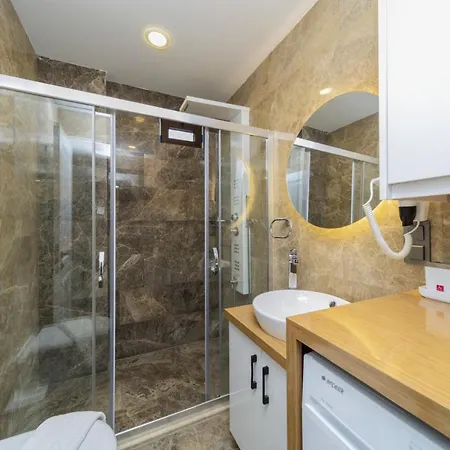 Sea And Nature View Cozy Flat With Pool In Apartament Kaş